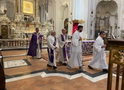 28 marzo 2023: "...quando sono debole, è allora che sono forte" ("cor 12,40)-Pasqua 2023