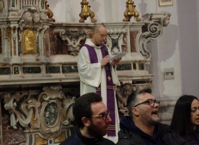 28 marzo 2023: "...quando sono debole, è allora che sono forte" ("cor 12,40)-Pasqua 2023