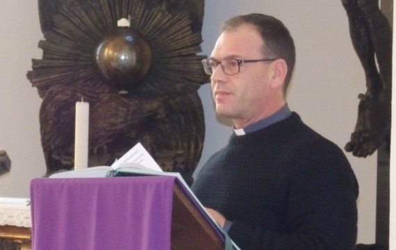 Una luce nella notte...Dio si mette nelle tue mani