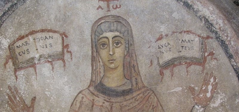 Donne in dialogo nella Chiesa di Napoli