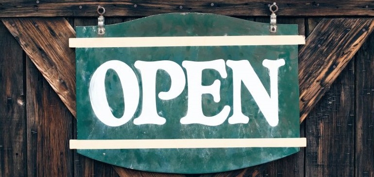 La Curia riprende le attività